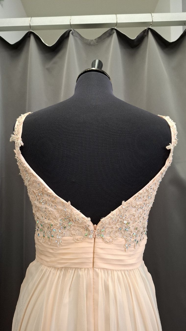 Vestiti: Lachsfarbenes Abendkleid – Nuovo (secondo la descrizione) da Uster venduto da VMT. 4