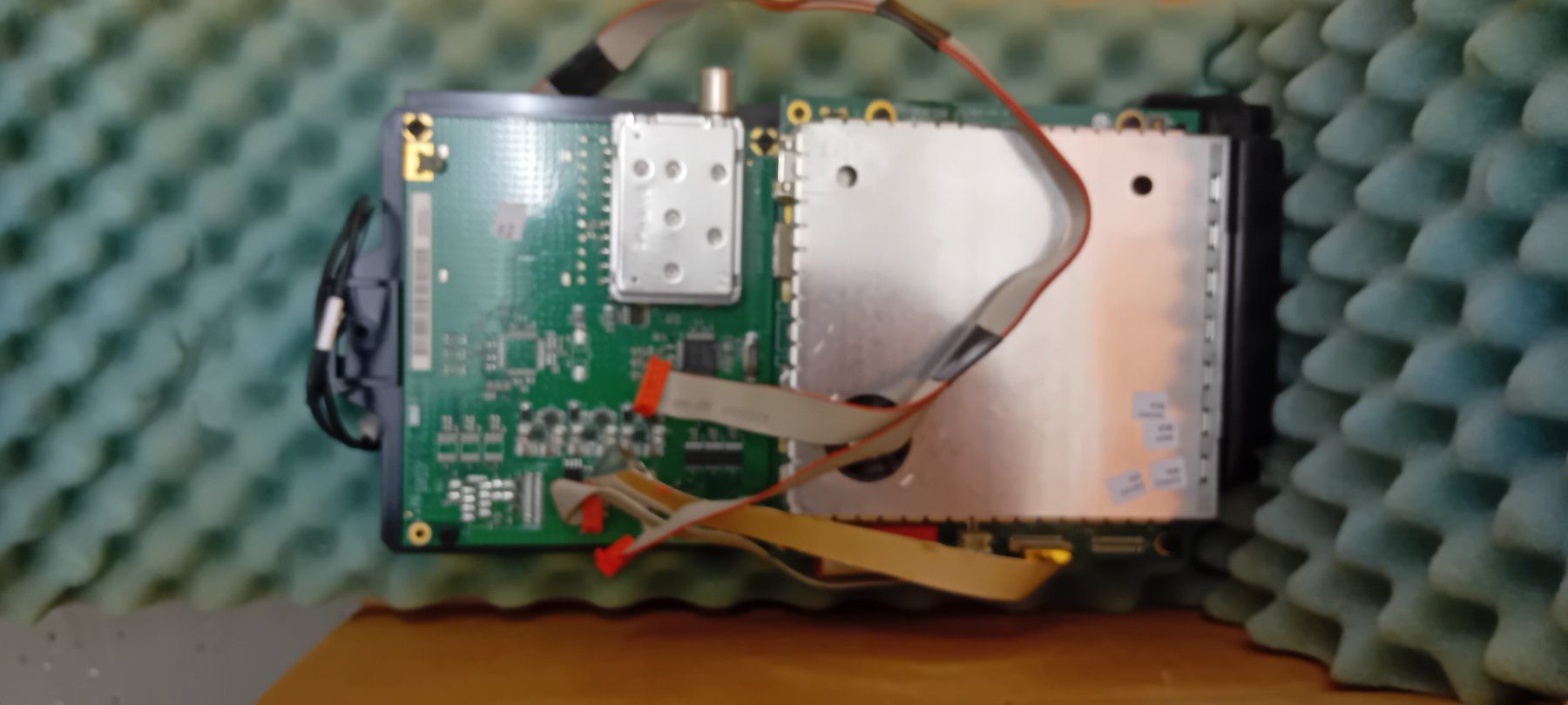 Componenti elettronici: B&O HD T/C tuner BV6/BV7/BS3 – Usato da Grand-Lancy venduto da Ddouar