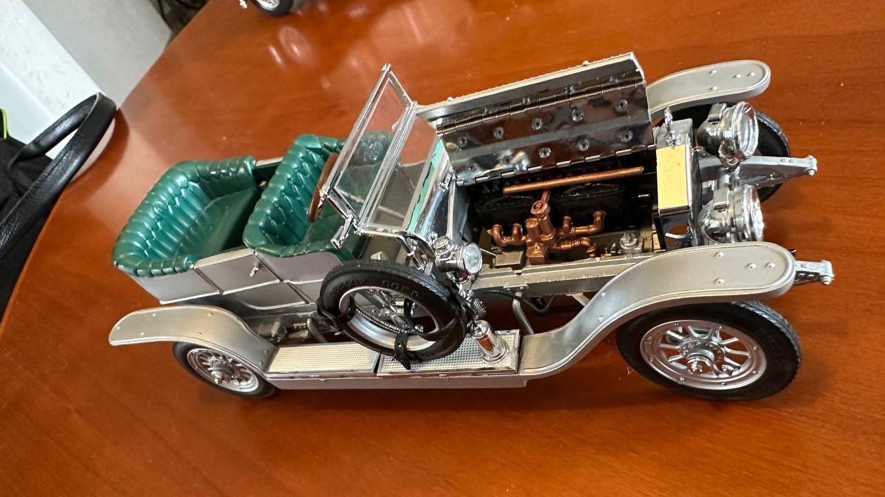 Rolls Royce Voitures modèles: Rolls-Royce Oldtimer Modellauto AX 201 Silber Grün – D'occasion à Beringen par Mantafisch1 6