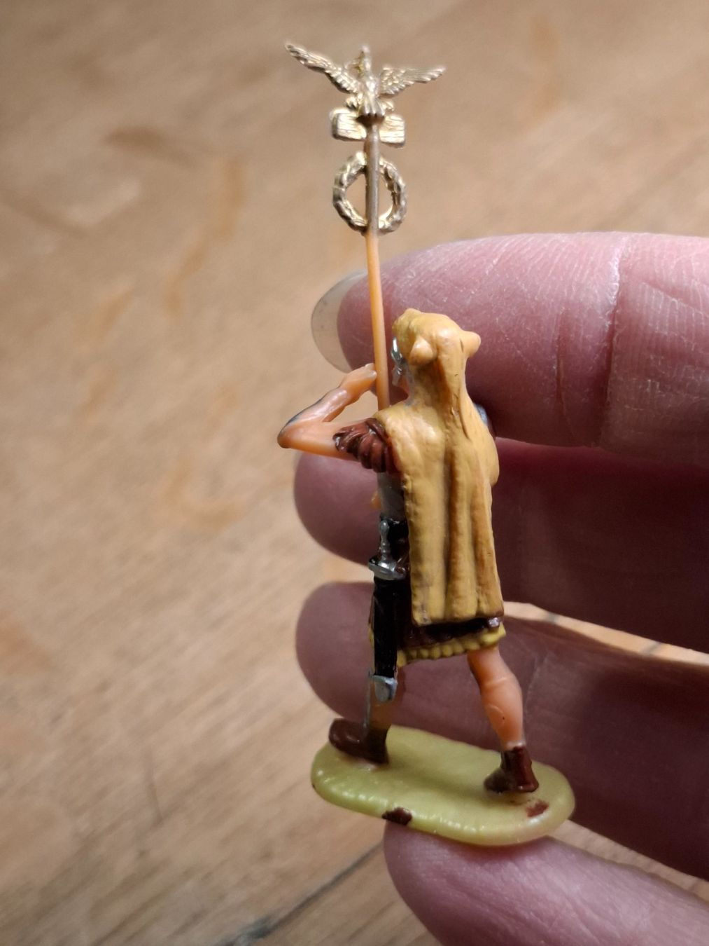 Elastolin Spielzeuge: Elastolin Römer Legionär Ritter Soldat Spielfigur - Mini – Gebraucht aus Schlieren von Svenja7 5