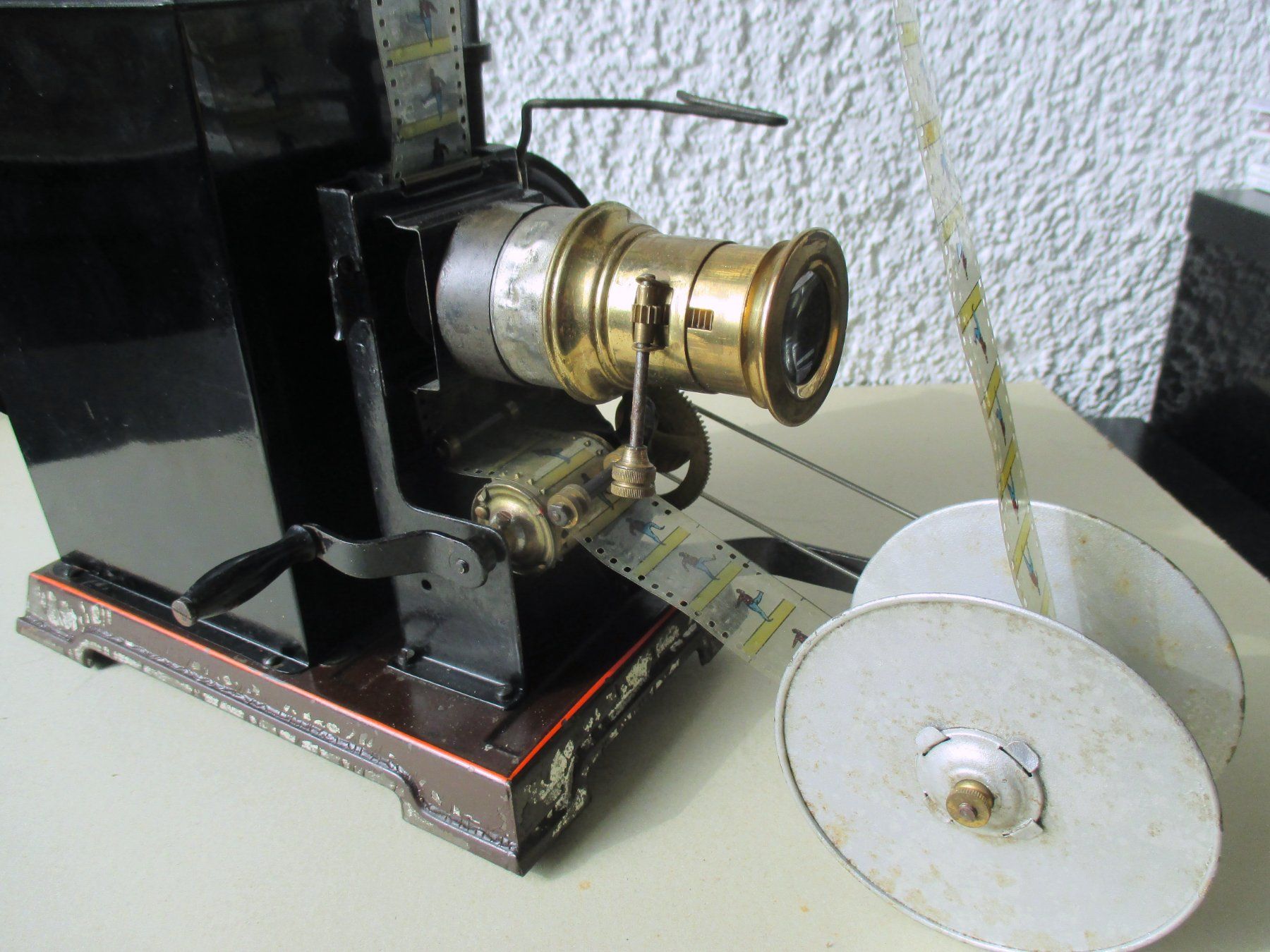 Home Cinema: Laterna Magica + Cinematograph – Usato da Brunnen venduto da brocundfloh 2