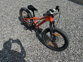 Kinder Velo Specialized orange 20 Zoll