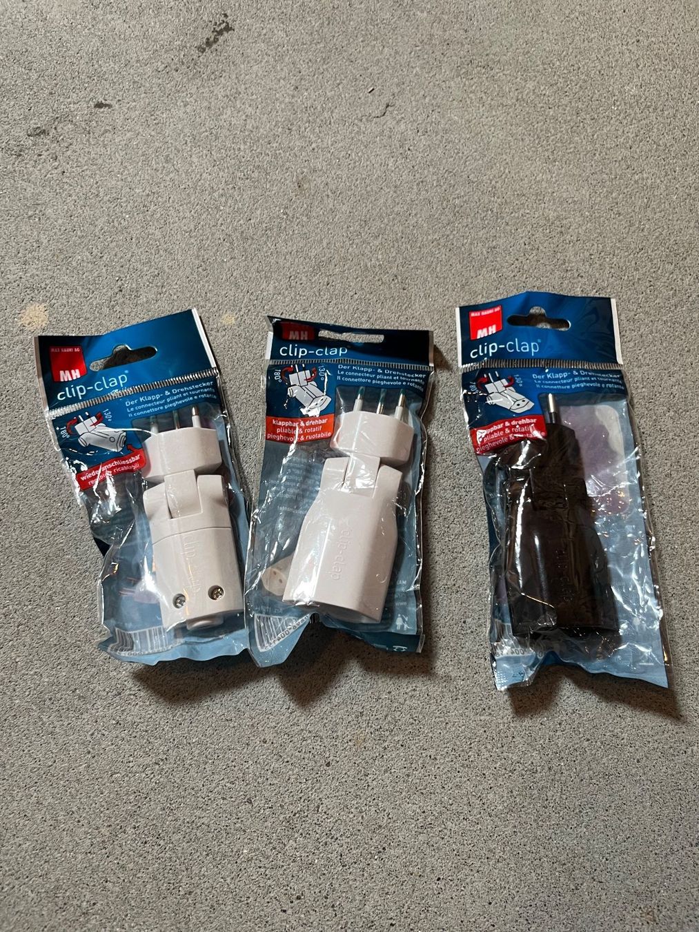 Fiches d'alim.: 3x Max Hauri Clip-Clap Stecker Neu – D'occasion à Bischofszell par VolvoT5