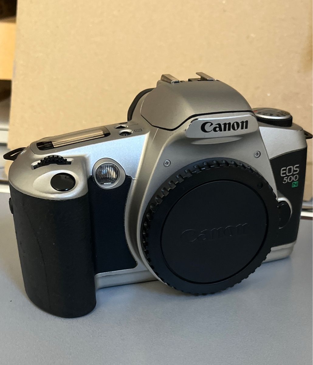 Canon Kamera: Canon 500n argentique super état – Gebraucht aus Boudry von martin8mum