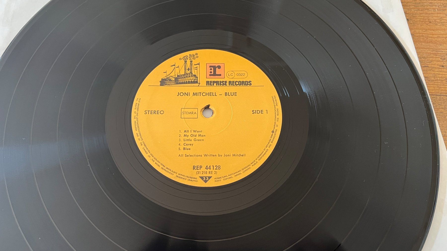 Dischi in vinile: LP JONI MITCHELL – BLUE VG+/NM – Usato da Zürich venduto da paddybaer 3