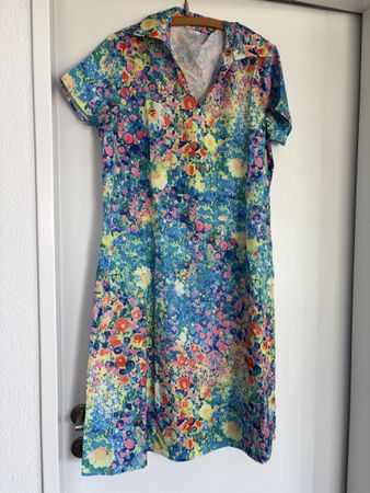 Kleid Blumenmuster kurzarm 100% Polyester