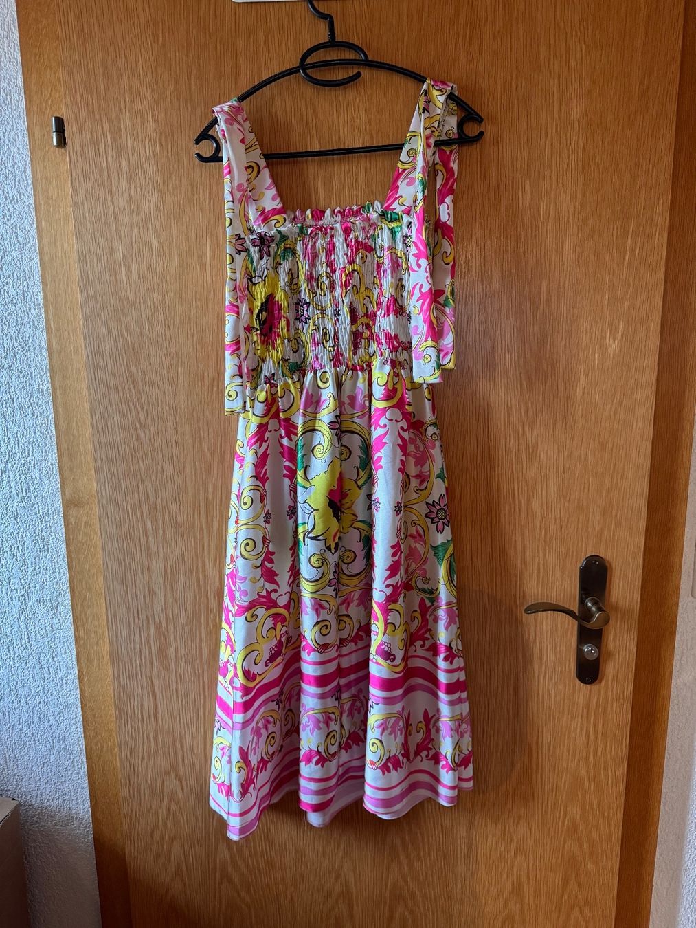 Vestiti: Farbenfrohes Sommerkleid Gr. XS oder S – Usato da Grosswangen venduto da second_hand_dress 6