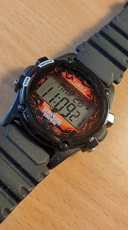 Timex Orologi: Timex Atlantis x Stranger Things  Limited Edition  OVP – Usato da Stans venduto da Fabdc 1
