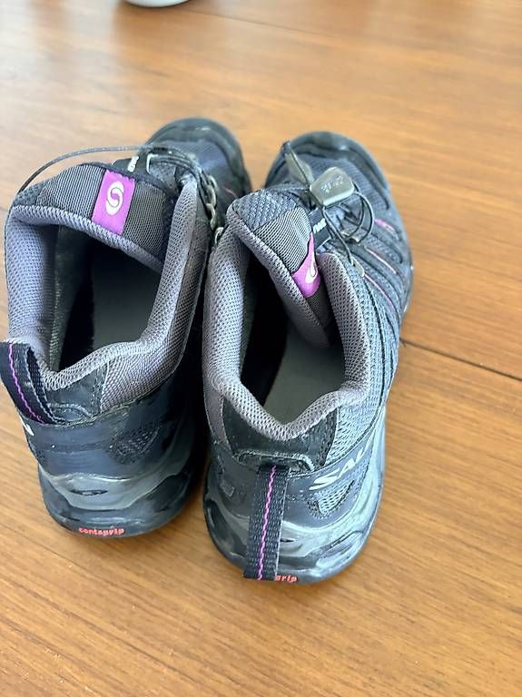 Damenschuhe: Chaussures de randonnée Salomon noires  – Gebraucht aus Chardonne von any_yq5q 1