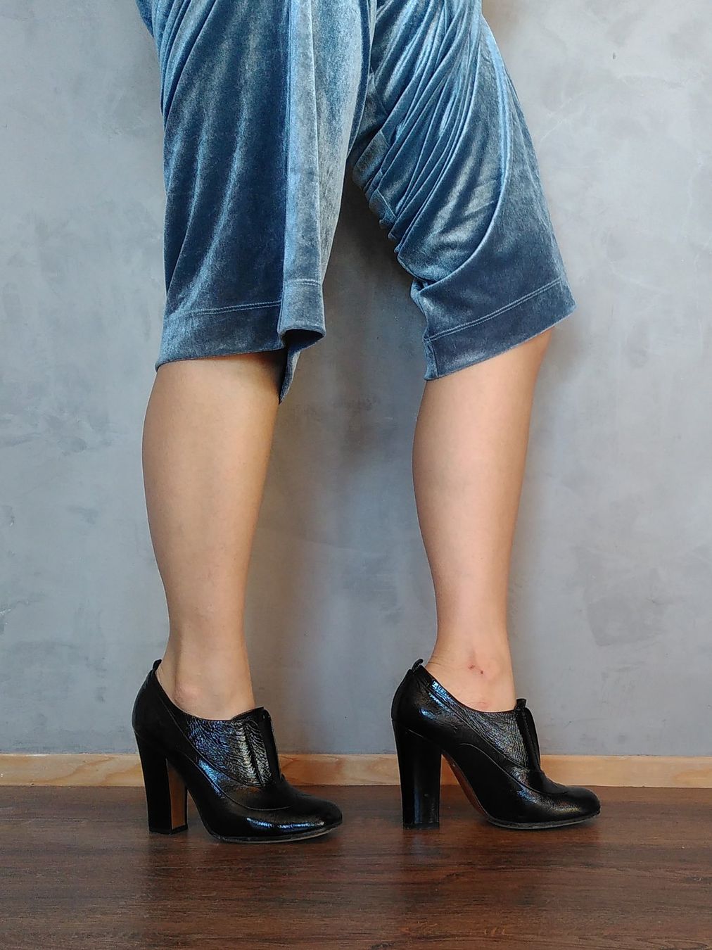 Moschino Chaussures femmes: Talons noir cuir Moschino – D'occasion à Châtel-St-Denis par melaimelai 1