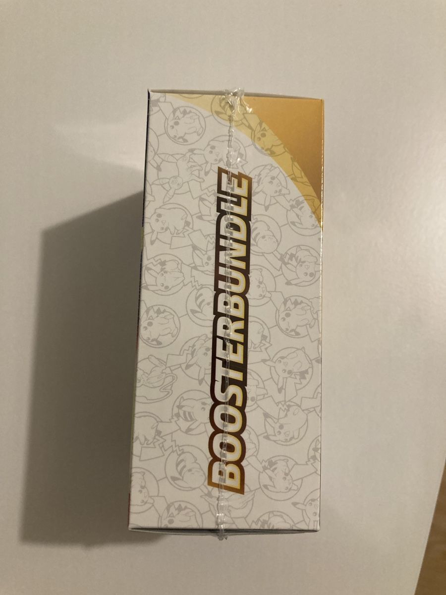 Pokémon Cartes à collectionner: Pokemon 30th Bundle Deutsch – Neuf avec emballage d'origine à Wohlen AG par Liridon22 2