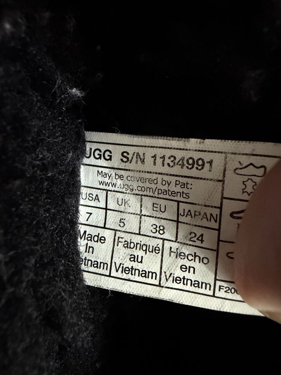 Ugg Herrenschuhe: Ugg Boots - Black - Size 38 - Platform - Cosy Winter! – Gebraucht aus Zürich von kas_g26m 4