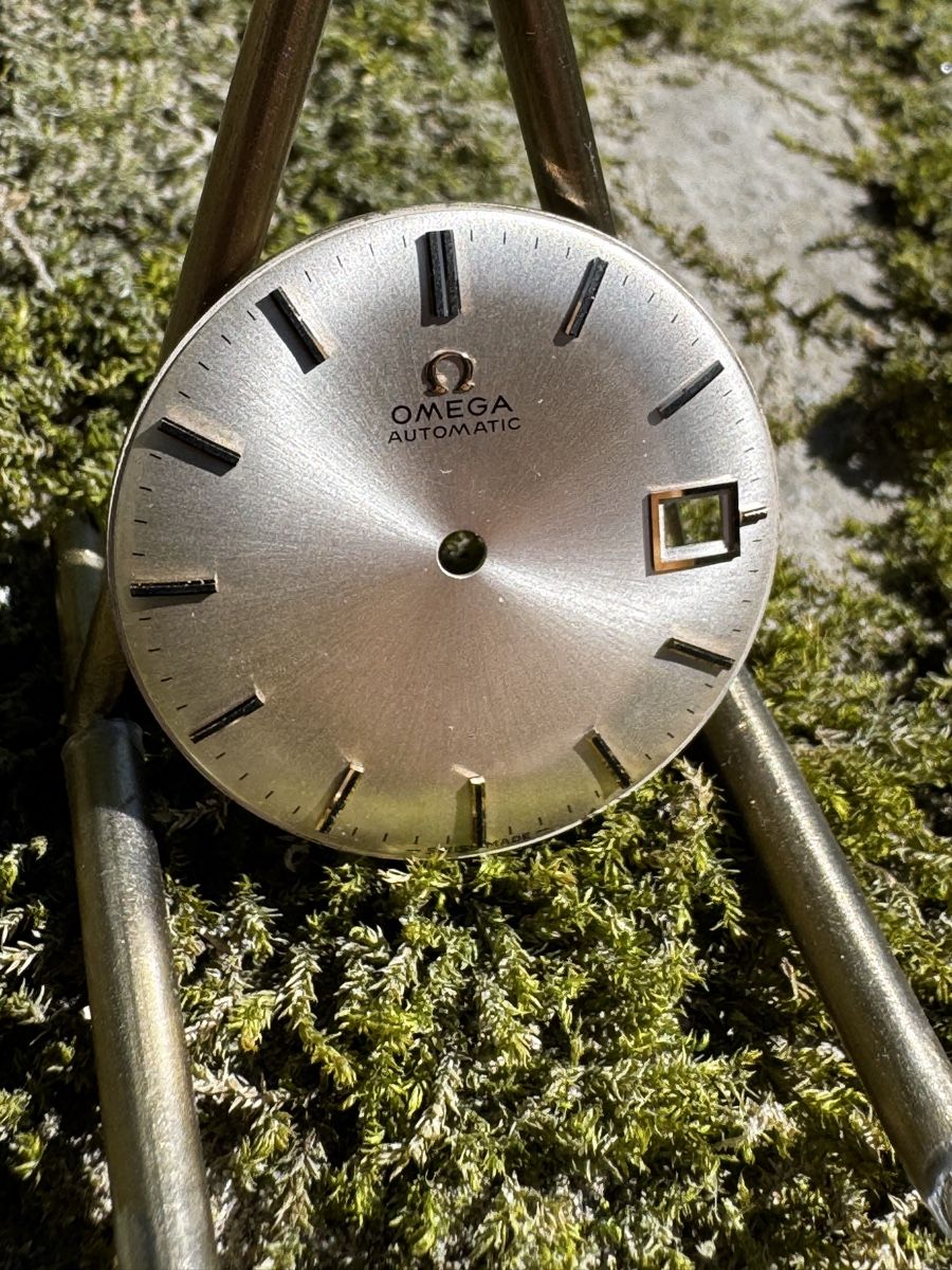 Omega Montres: Zifferblatt Omega Automatic Silberfarben  – D'occasion à Zollikofen par Comcast 3