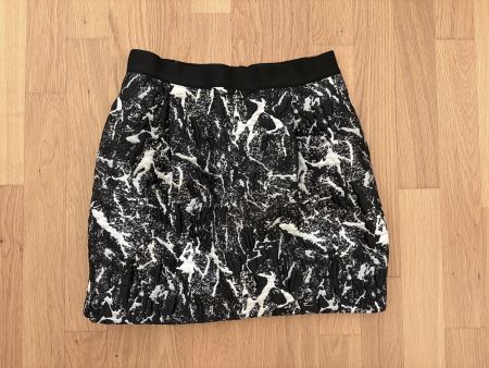 COS - Mini-Jupe/Rock gemustert in Schwarz/Weiss, Grösse 36