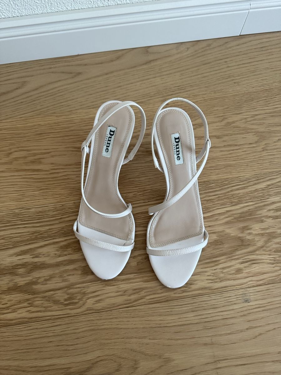 Dune London Damenschuhe: Dune London Sandalen – Gebraucht aus Uetikon am See von happywishes 1