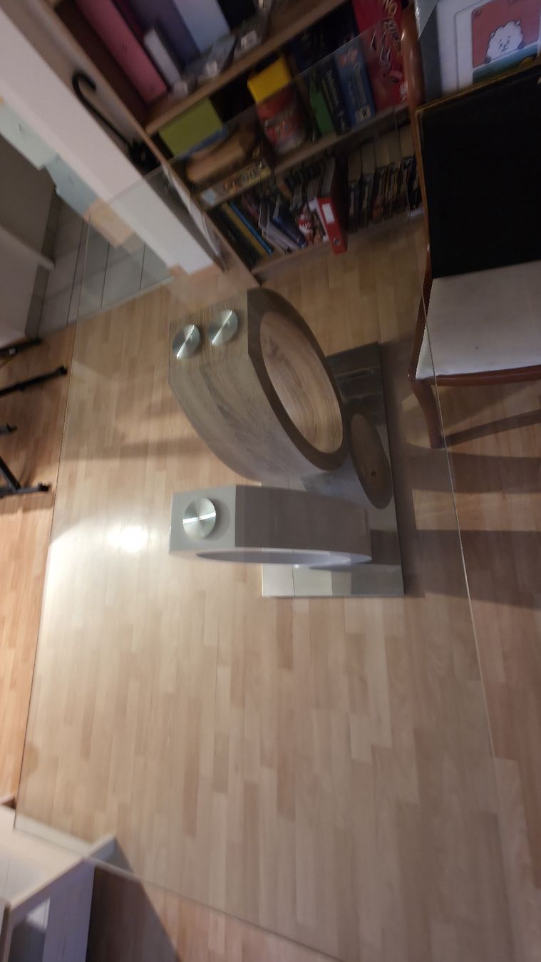 Tavoli: Moderner Designtisch mit Glasplatte, Top Zustand! – Nuovo (secondo la descrizione) da Buchs AG venduto da Marcra 4