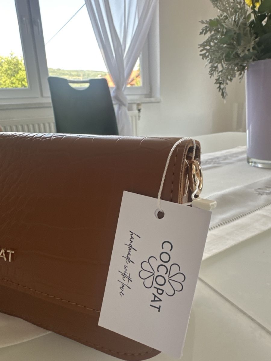 Sacs femmes: Handtasche Veganem Leder  – Neuf avec emballage d'origine à Männedorf par dan_v9c6 1