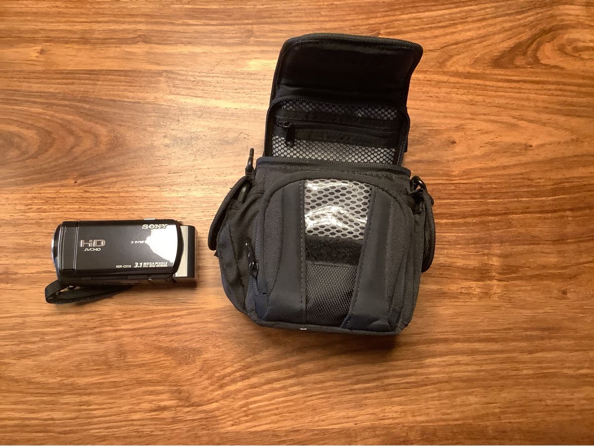 Sony Videocamere: Sony Handycam HD HDR-CX115 – Usato da Stäfa venduto da SilverLakes
