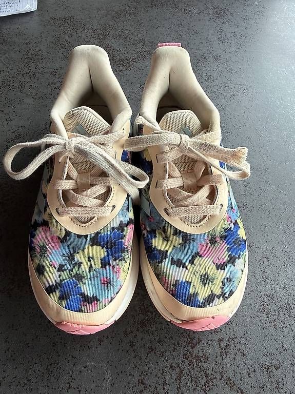 Scarpe per ragazze: Baskets adidas 31 et demi – Usato da maules venduto da sadso