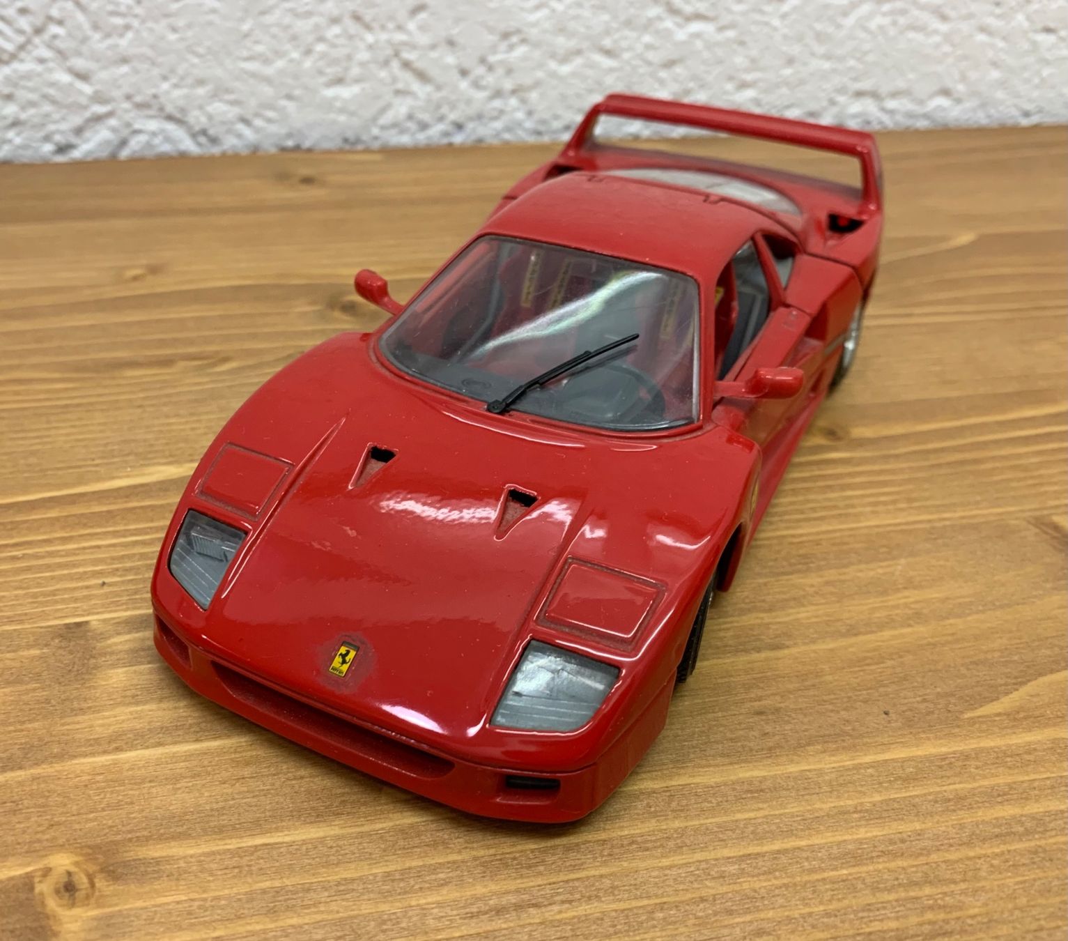 Ferrari Modellini d'auto: Ferrari F40 1:24 Bburago Modellauto – Usato da Fislisbach venduto da KolibriSecondhand 1