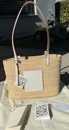 LOEWE Paula’s Ibiza Tasche 