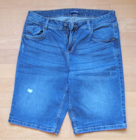 DAMEN JEANS SHORTS GR. 40