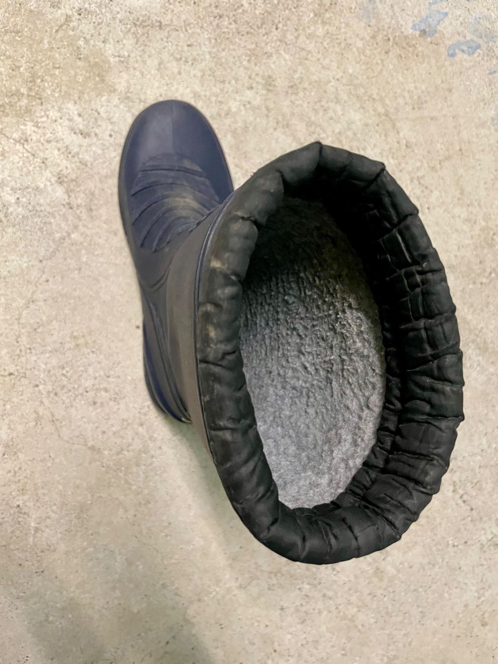 Schuhe für Jungen: Gefütterte Gummistiefel, Grösse 32 – Gebraucht aus Weingarten-Kalth von ana_tim 1