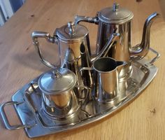 Kaffeegeschirr Set 4-teilig mit Tablett versilbert Gebraucht