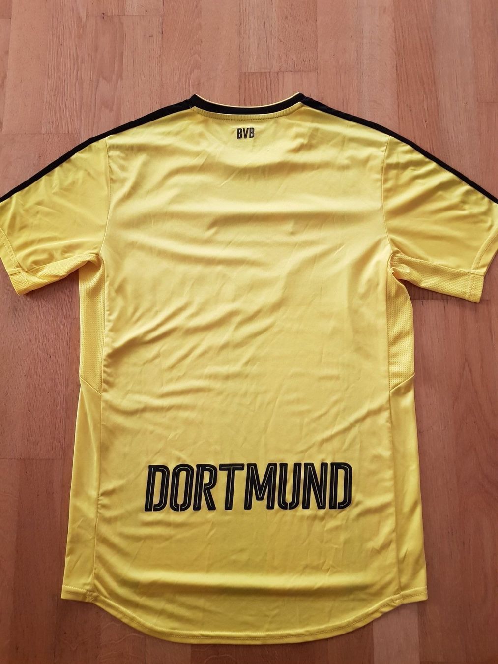 BVB Leibchen & Hosen: Trikot BVB Dortmund Grösse S (44/46) – Gebraucht aus Uster von bri_tb66 1