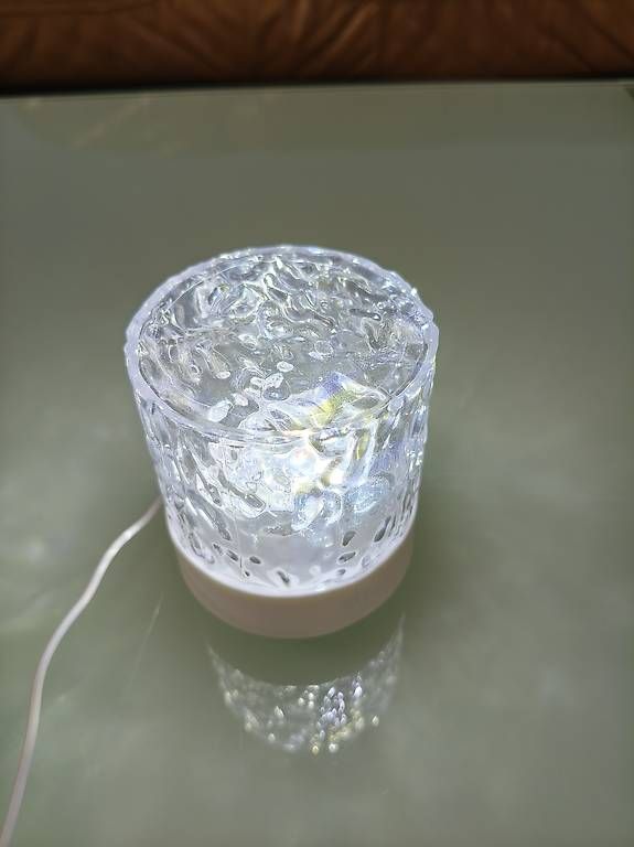 Lampade: Moderne LED-Schreibtischleuchte - 3 Lichtfarben – Usato da Winterthur venduto da Kosovari0 2