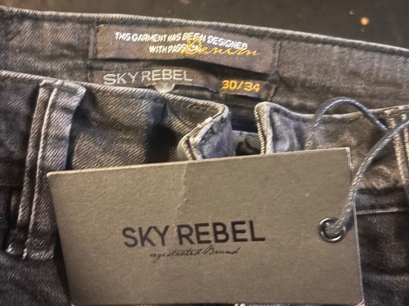 Jeans: 4 Männerjeans. – Usato da Münchenstein venduto da tsp01 2