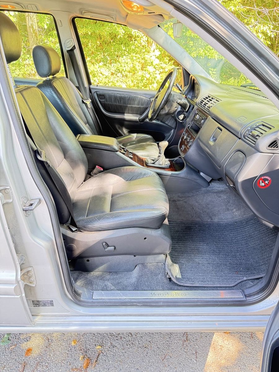 Mercedes-Benz Automobili: mercedes ml 270 cdi handschaltung – Usato da Tschugg venduto da polog41 5