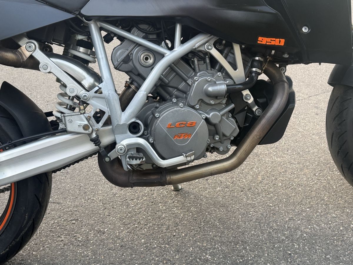KTM Strada: KTM 950 Supermoto Ab Mfk 97 Ps – Usato da Zullwil venduto da Autocentersalii 6