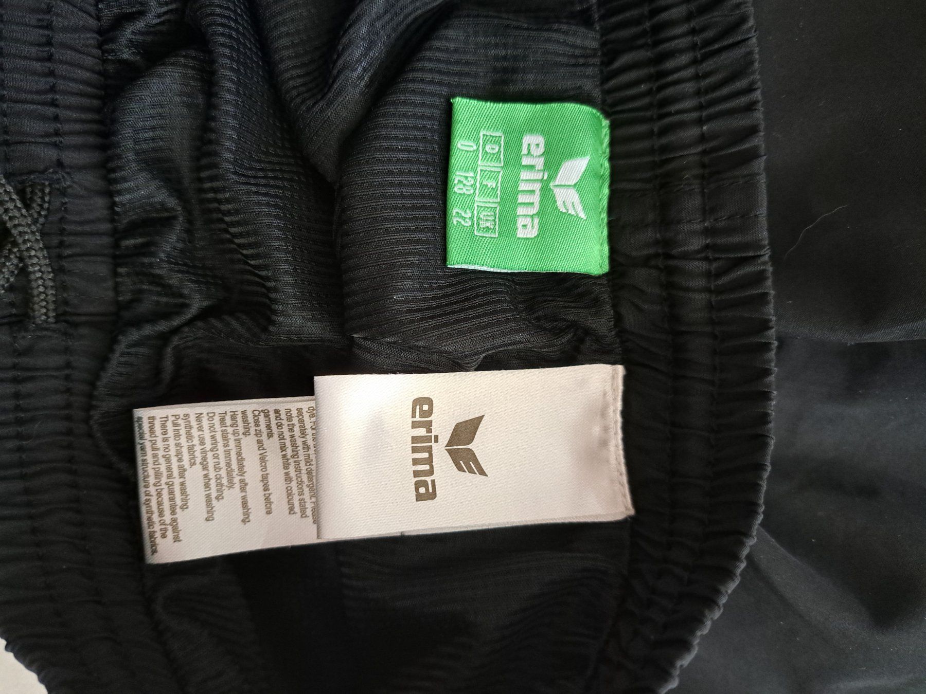 Erima Pantaloni: Erima Turnhose gr 128 – Usato da Thun venduto da Thun67 2