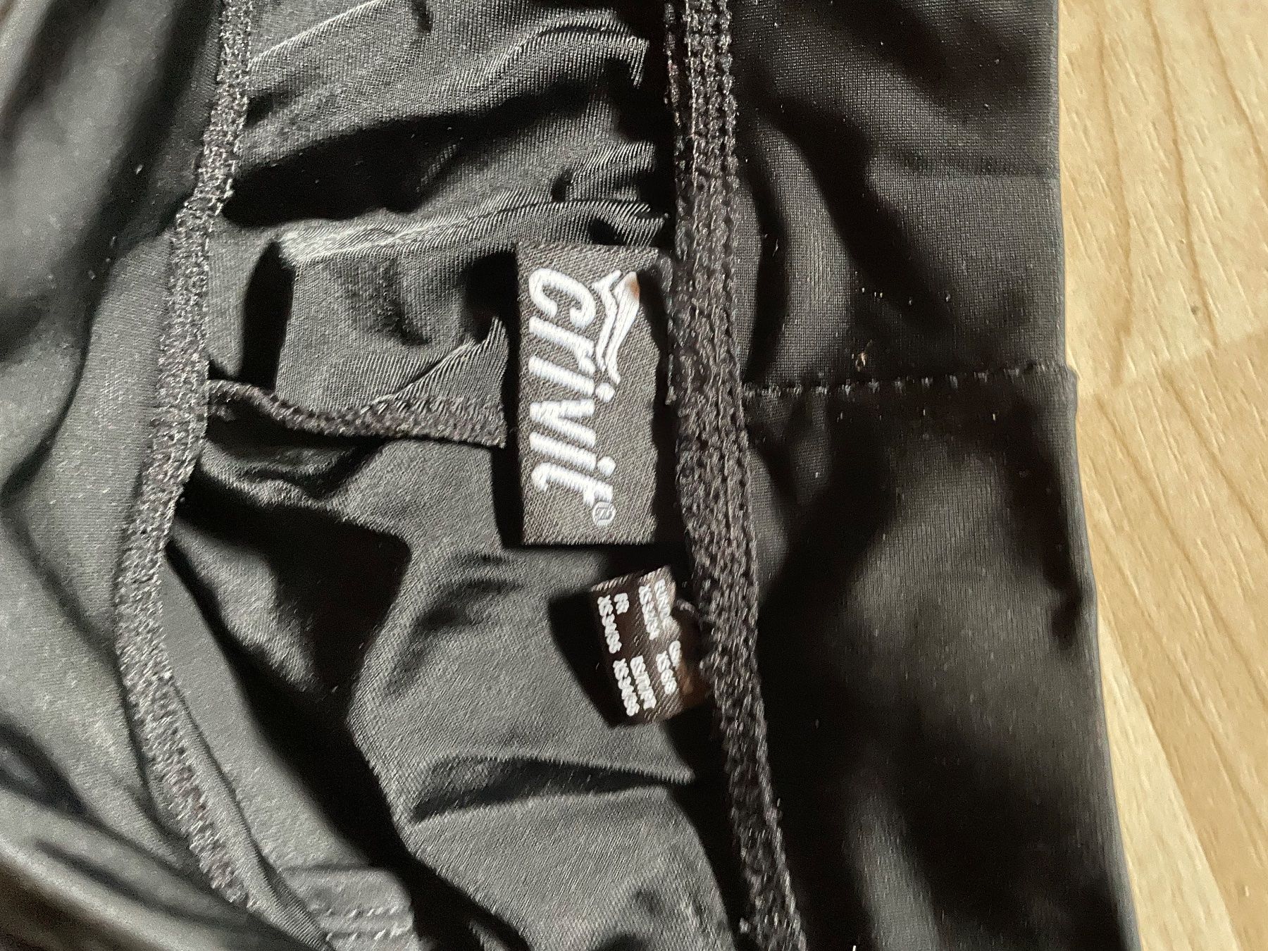 Hosen: Fahrradhose 3/4 lang Gr. XS – Gebraucht aus Erschmatt von Gragetsch 1