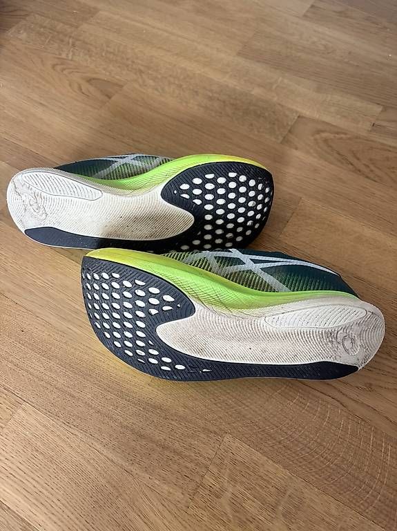 Asics Scarpe da uomo: Asics Metaspeed Sky, Gr. 41.5 – Usato da Horgen venduto da sab_kp8l 2