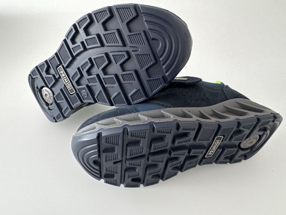 Primigi Scarpe per ragazzi: Primigi Kinderhalbschuhe GoreTex Größe 28 – Nuovo e nell'imballaggio originale da Oberglatt ZH venduto da cyringo 2