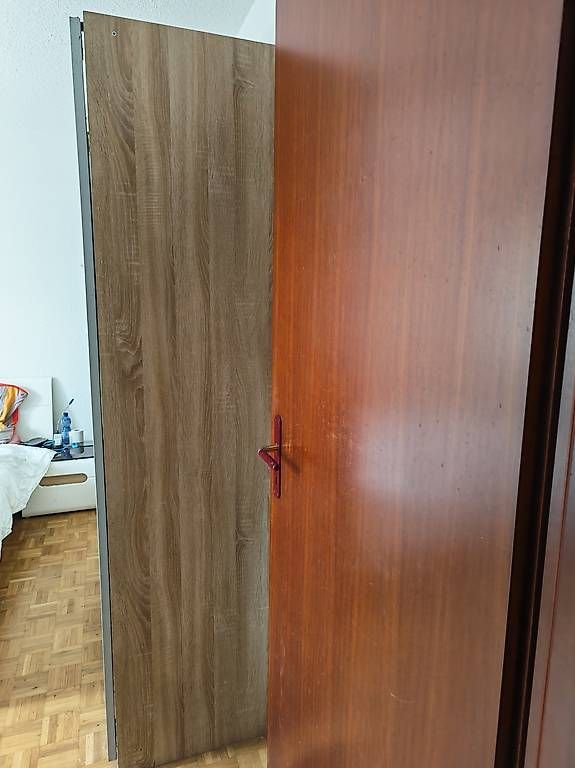 Schränke: A donner armoire  – Gebraucht aus sierre von al-falah