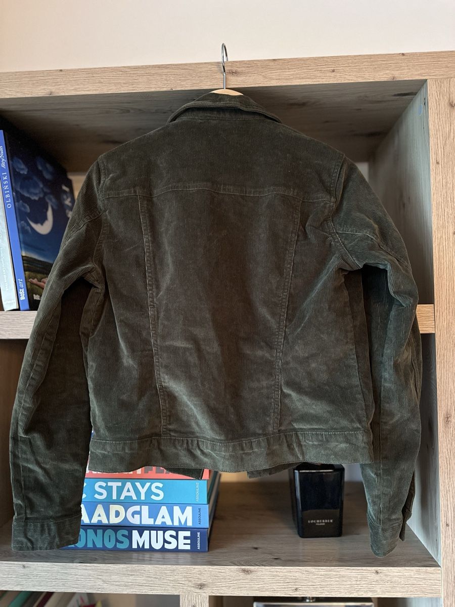 Vestes: Veste en velour côtelé vert S – Neuf (Voir description) à La Croix (Lutry) par secondhandZara 5