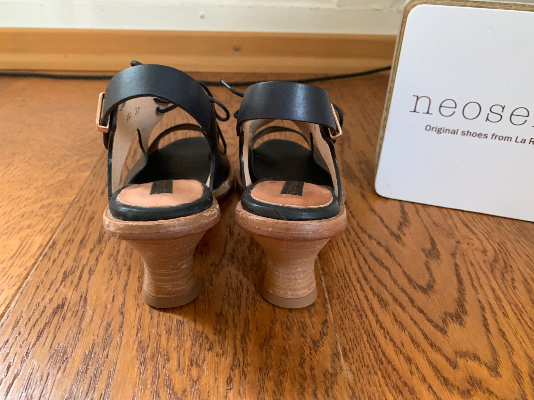 Neosens Chaussures femmes: Neosens Negrera (Rococo) 980 black Gr.37 – Neuf (Voir description) à Zürich par finsti 6