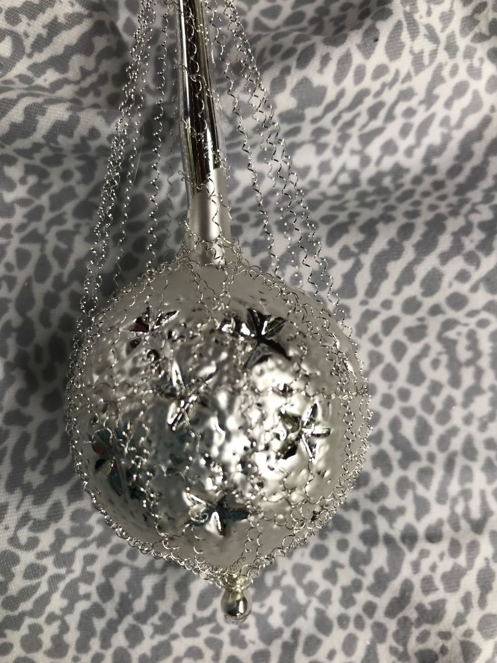Tutte le decorazioni: Nostalgischer silberner Christbaumschmuck mit Vogel – Nuovo e nell'imballaggio originale da Alpnach Dorf venduto da marvo 4