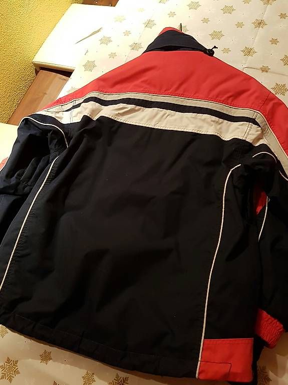 Vestes & Manteaux: Ski Jacke Gr. 140/152 – D'occasion à Nürensdorf par conceicao74 2