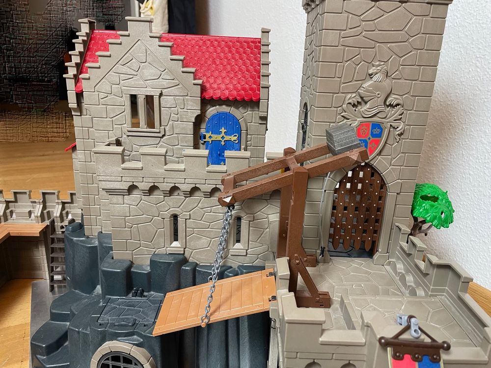 Playmobil Knights 6000 Lion Castle Chateau K?�nigsburg L?�wen (Gebraucht) in Biel/Bienne f?�r CHF 