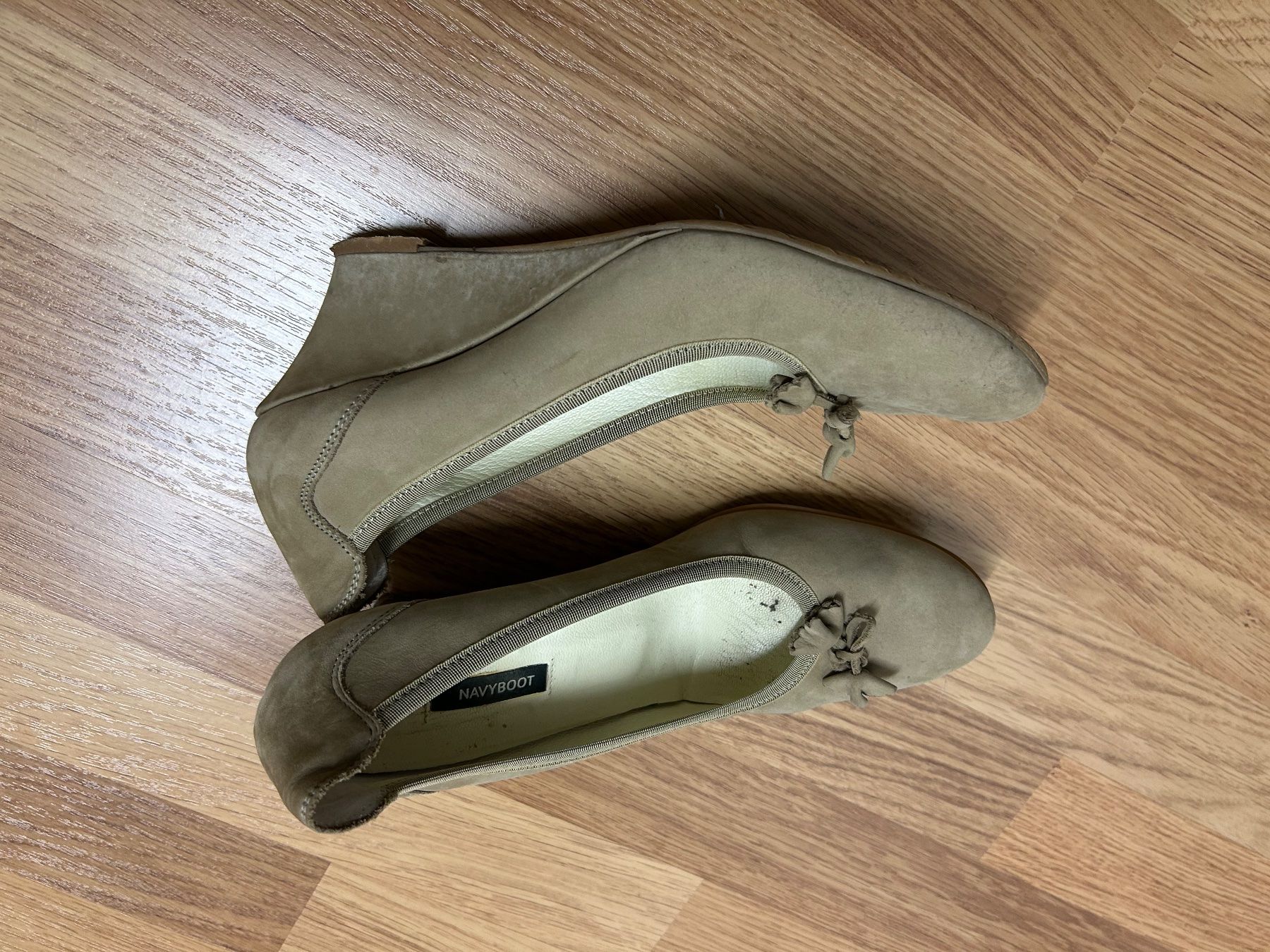 Navyboot Scarpe da donna: NAVYBOOT Damen Schuhe Gr.40 – Usato da Birsfelden venduto da Pearl10 3