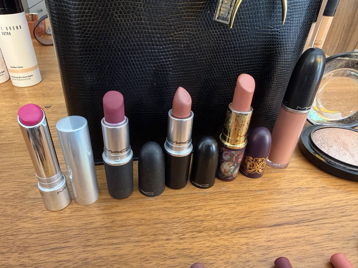 Mac Cosmetics Make-up: MAC Make-up Set Lippenstifte Stifte Puder – Usato da Zürich venduto da pinish 3