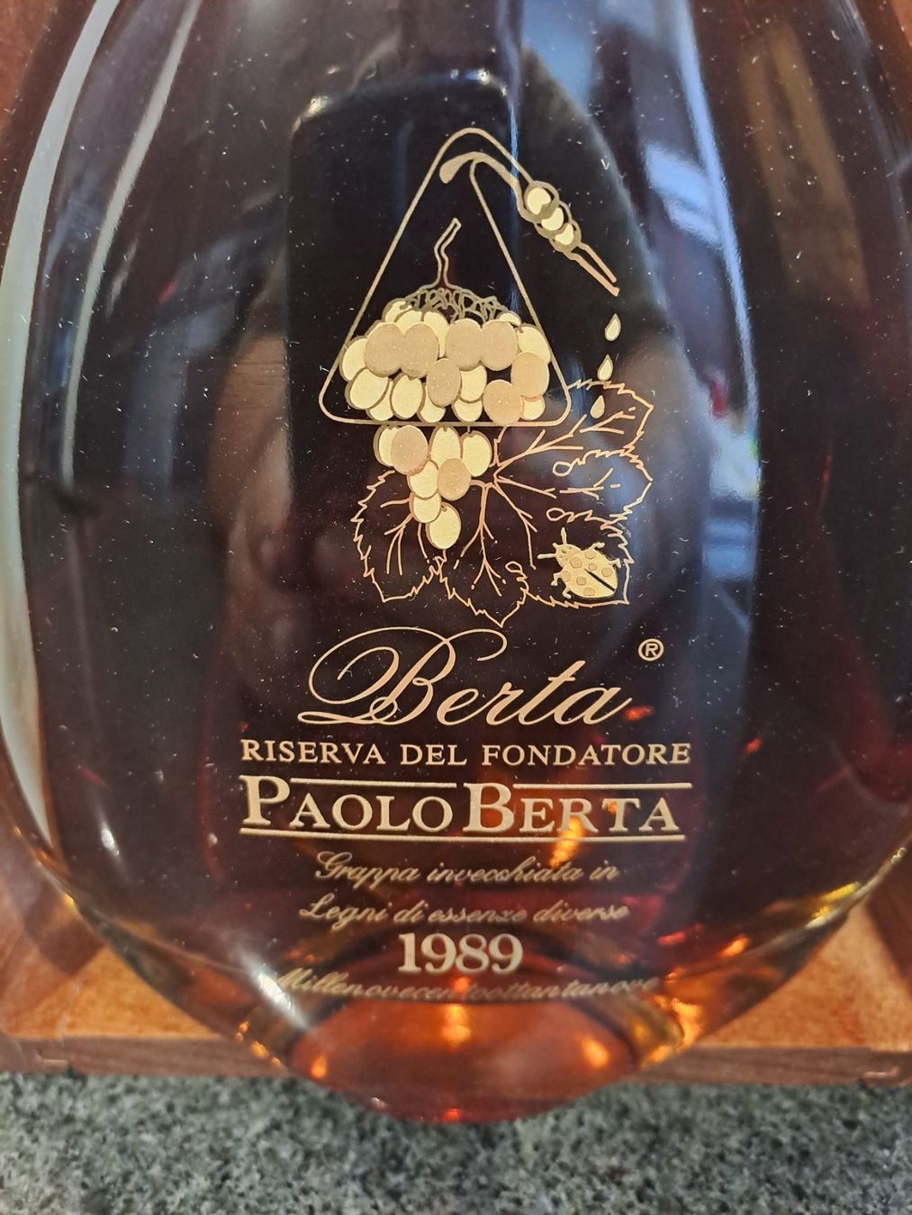Berta Bevande alcoliche: Paolo Berta Grappa 1989 mit OHK – Nuovo e nell'imballaggio originale da Elsau venduto da Kellerraeumung 2