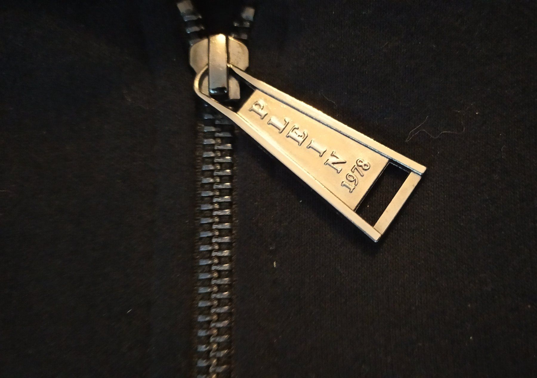 Philipp Plein Giacche: Jacke/Hoodie Philipp Plein – Nuovo (secondo la descrizione) da Chezard St-Martin venduto da Loucail 5
