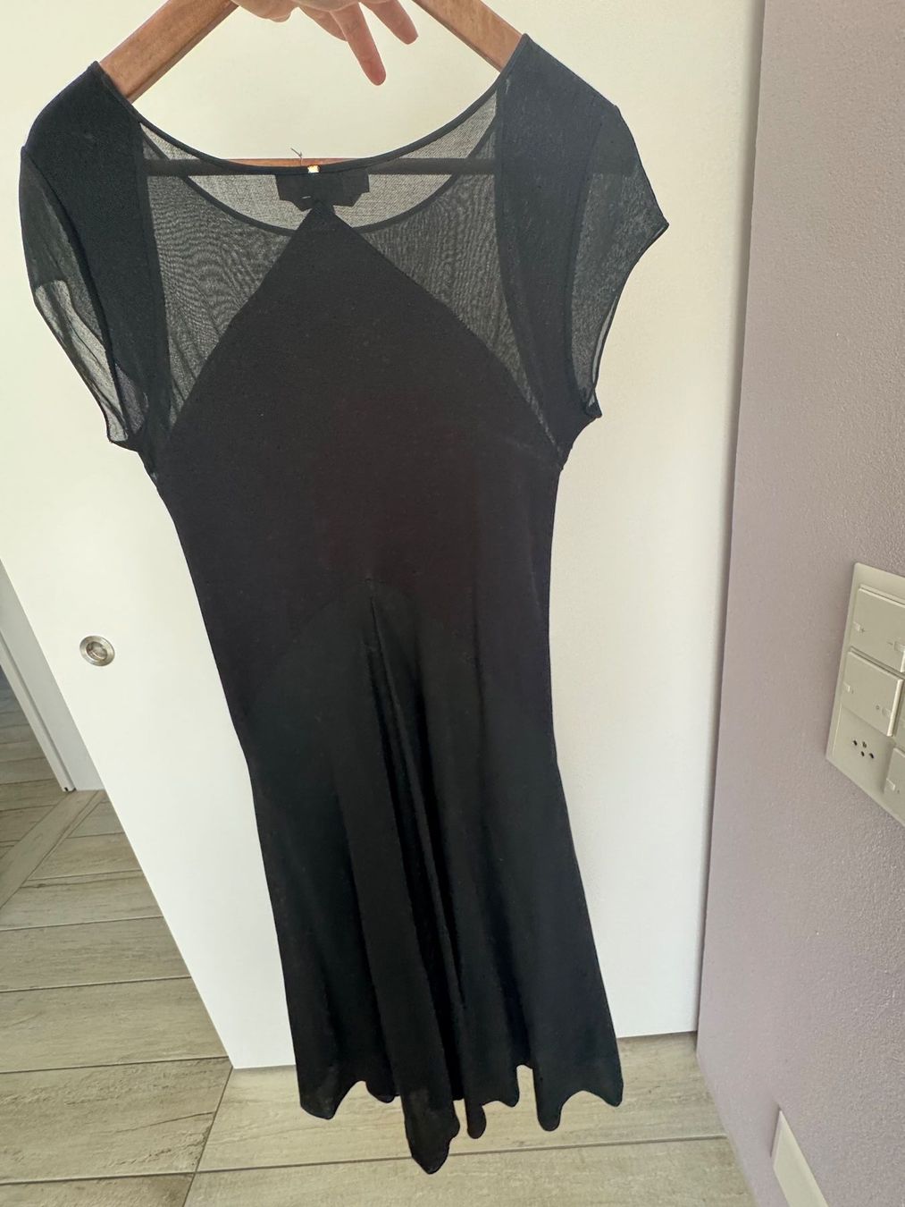 Sportmax Vestiti: Schwarzes Kleid SPORTMAX in Gr. L – Usato da Solothurn venduto da Manjascha 1