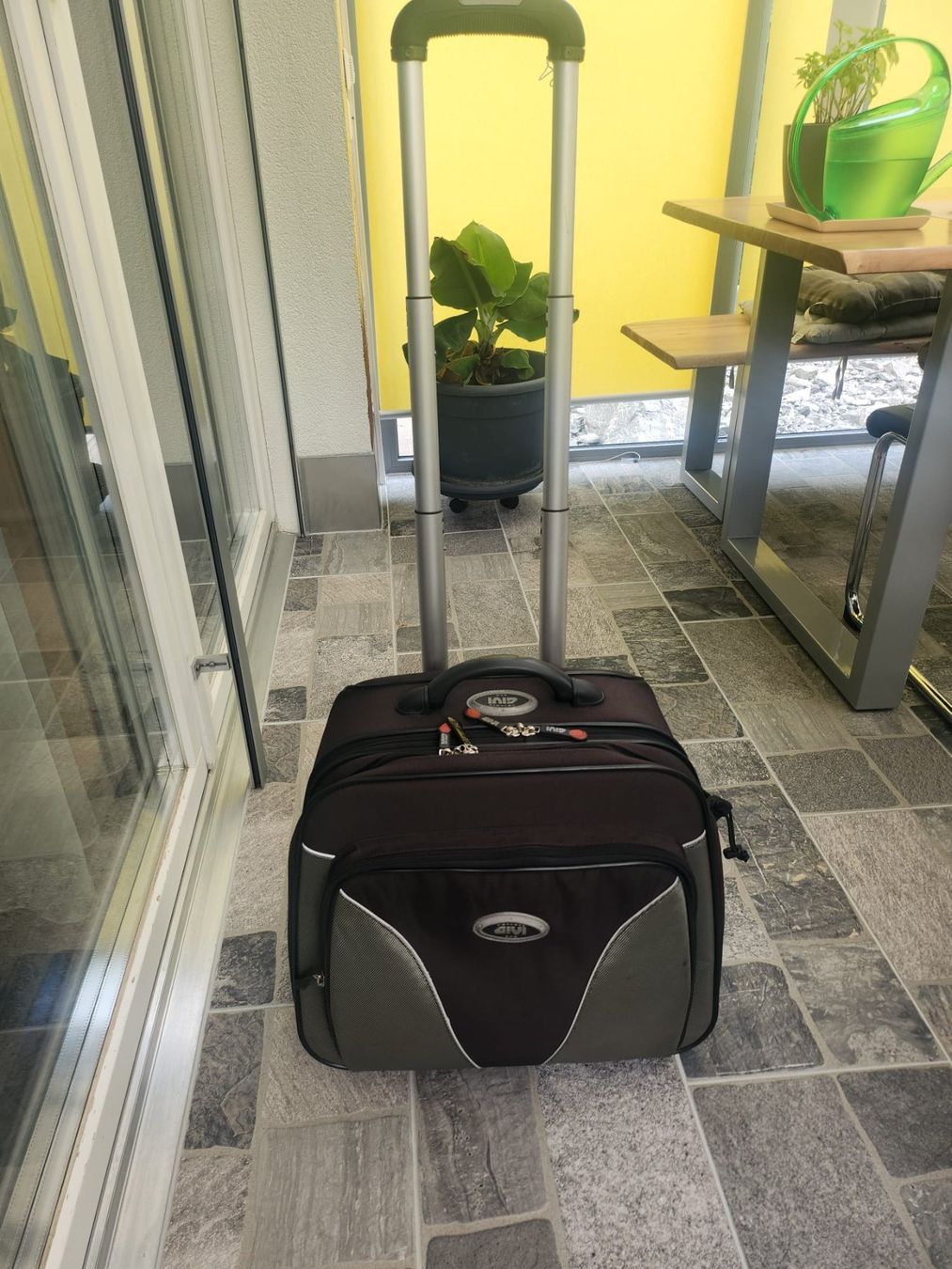 Givi Topcase: GIVI Topcase, Rollkoffer – Gebraucht aus Hinwil von Roemel2