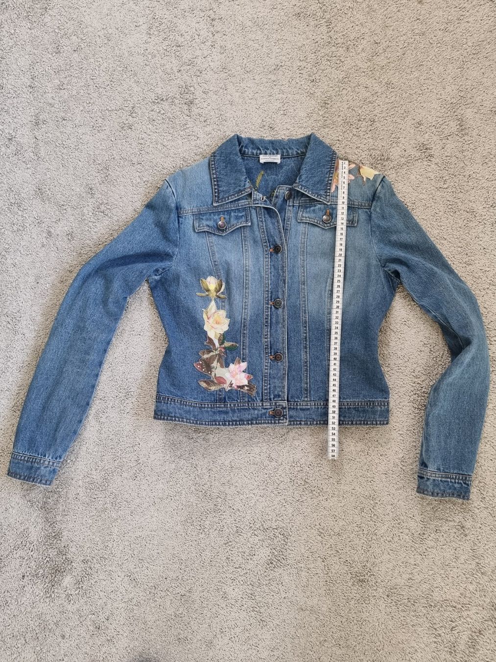 Giacche: Kurze Jeansjacke von Alberta Ferretti – Usato da Widen venduto da kel_smm8 2